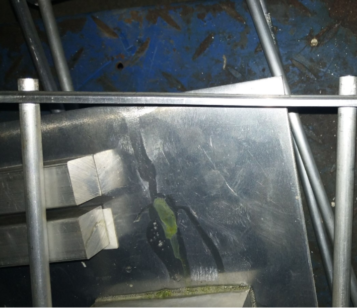 ab膠可以粘金屬嗎，注意這3點(diǎn)，ab膠就能代替焊接粘金屬了